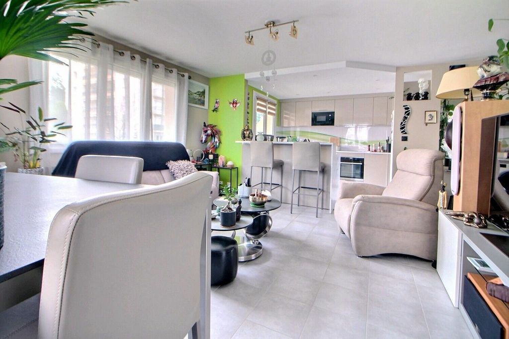 Achat appartement à vendre 3 pièces 70 m² - Roanne