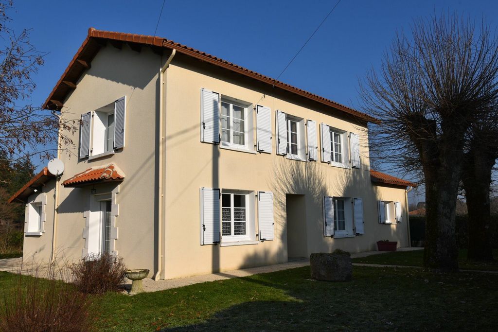 Achat maison à vendre 4 chambres 140 m² - Rancogne