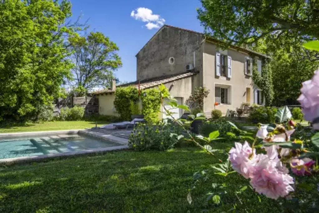 Achat maison à vendre 4 chambres 231 m² - Saint-Rémy-de-Provence