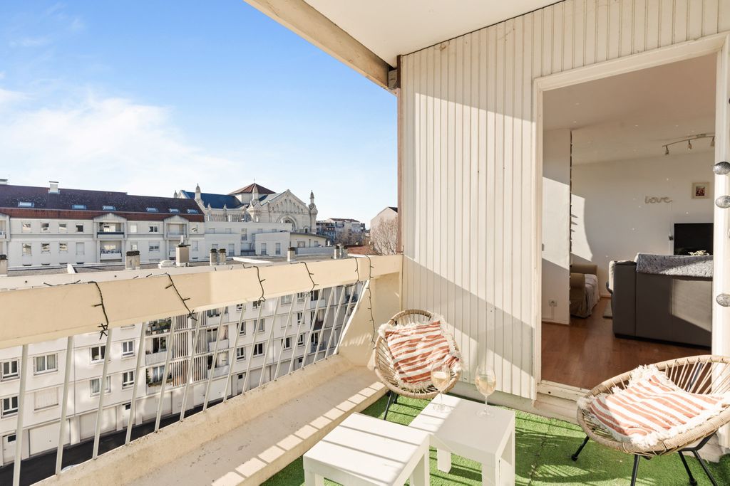 Achat appartement à vendre 4 pièces 84 m² - Lyon 3ème arrondissement