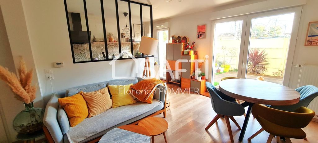 Achat maison à vendre 2 chambres 68 m² - Villenave-d'Ornon