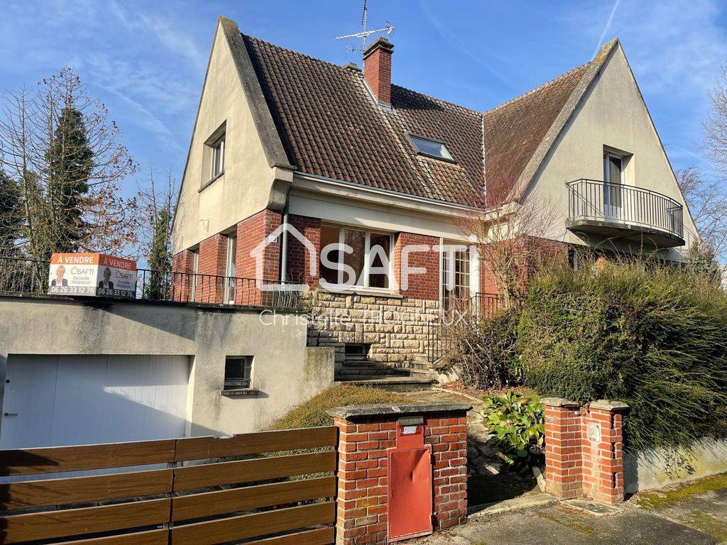 Achat maison à vendre 4 chambres 139 m² - Amiens