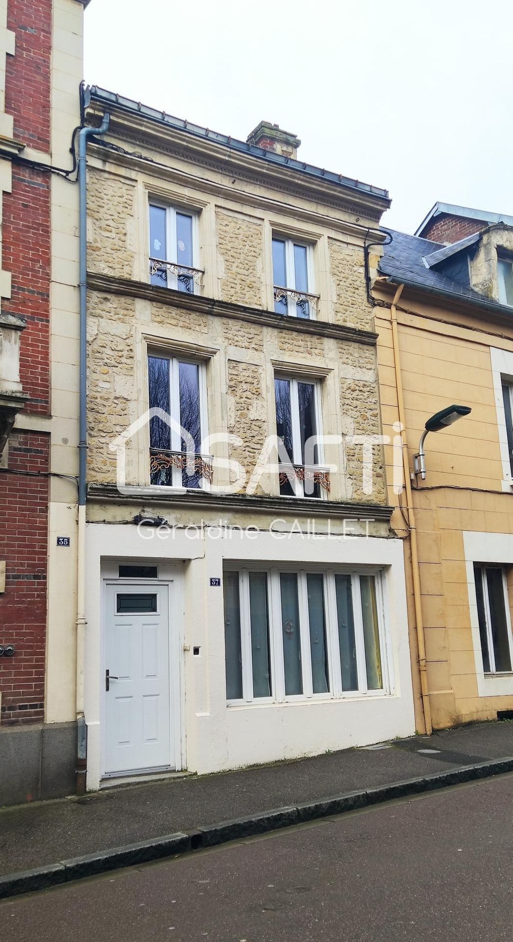 Achat maison à vendre 3 chambres 124 m² - Saint-Pierre-en-Auge