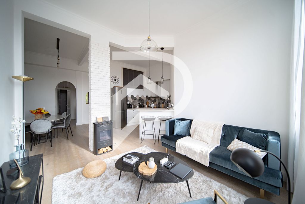 Achat appartement à vendre 3 pièces 91 m² - Saint-Raphaël