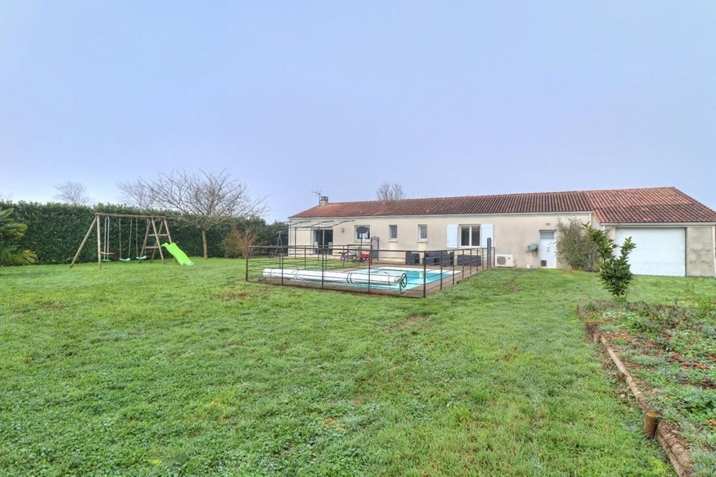 Achat maison à vendre 4 chambres 116 m² - Sainte-Ouenne