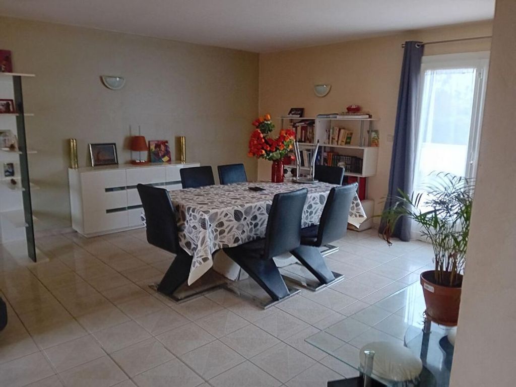 Achat maison à vendre 3 chambres 134 m² - Beaumont-les-Nonains