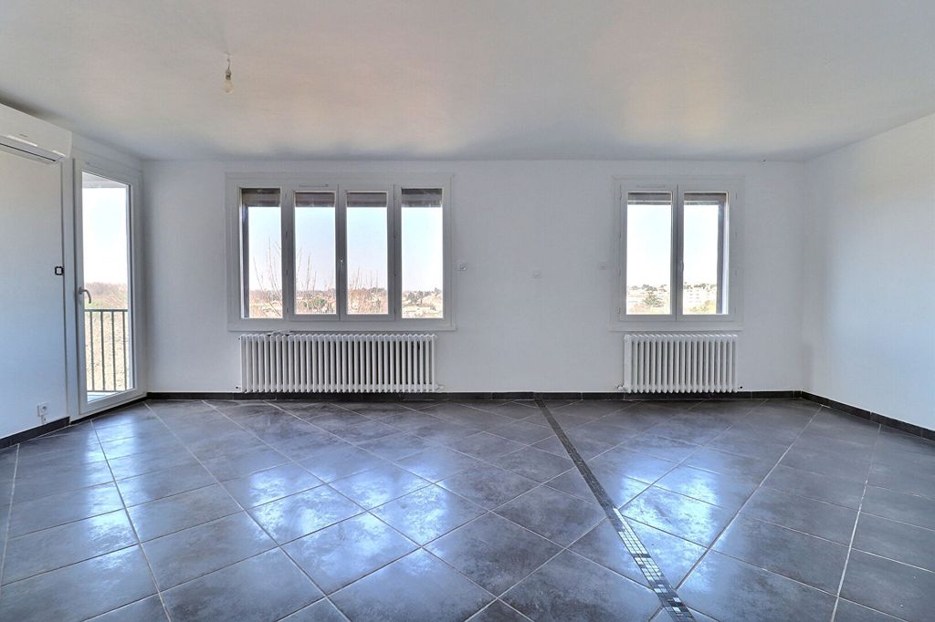 Achat appartement à vendre 3 pièces 69 m² - Carpentras
