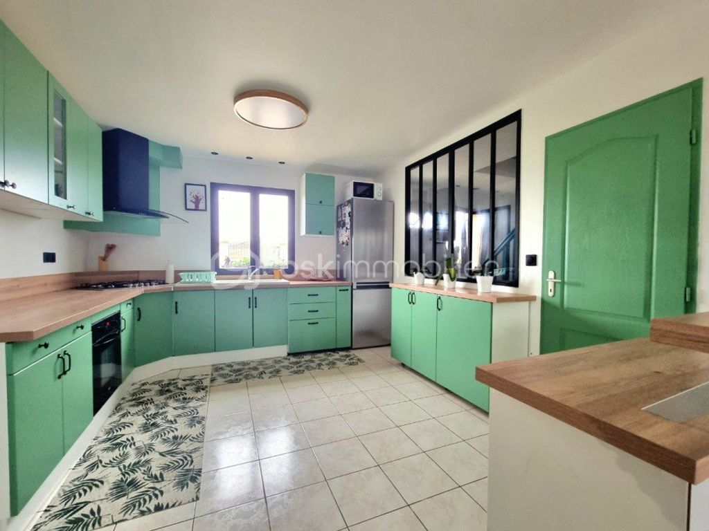 Achat maison à vendre 3 chambres 123 m² - Jouy-le-Châtel