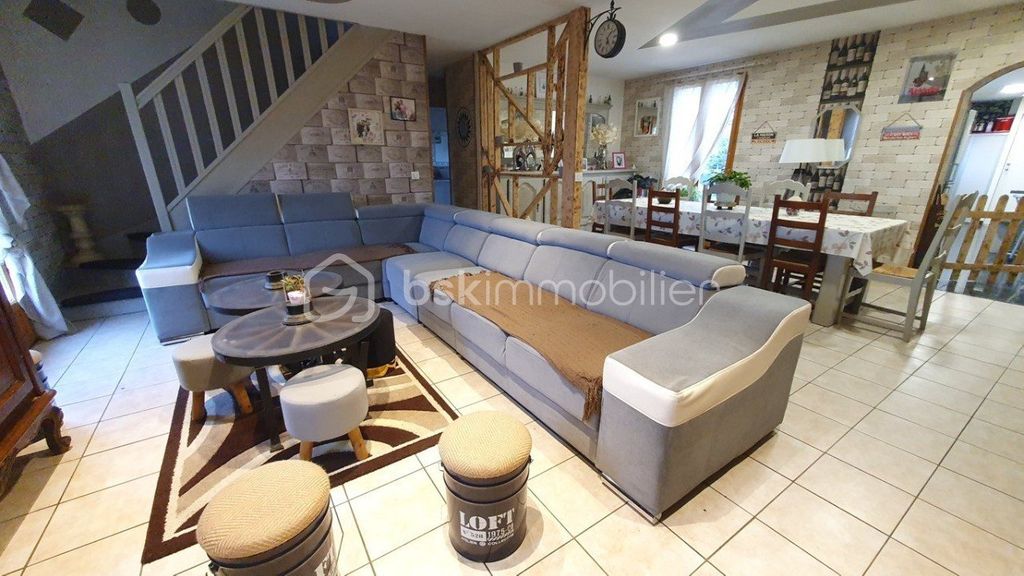 Achat maison à vendre 4 chambres 137 m² - La Neuville-en-Beine