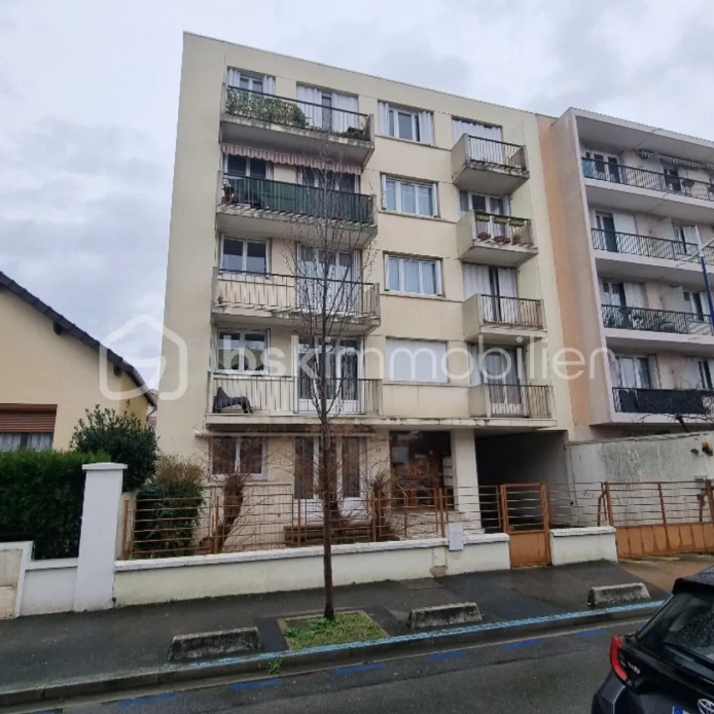 Achat appartement à vendre 3 pièces 63 m² - Drancy