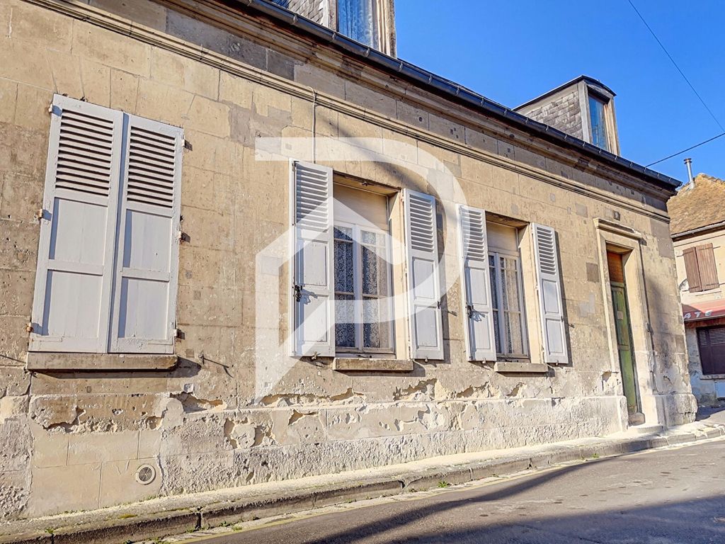 Achat maison à vendre 3 chambres 127 m² - Soissons