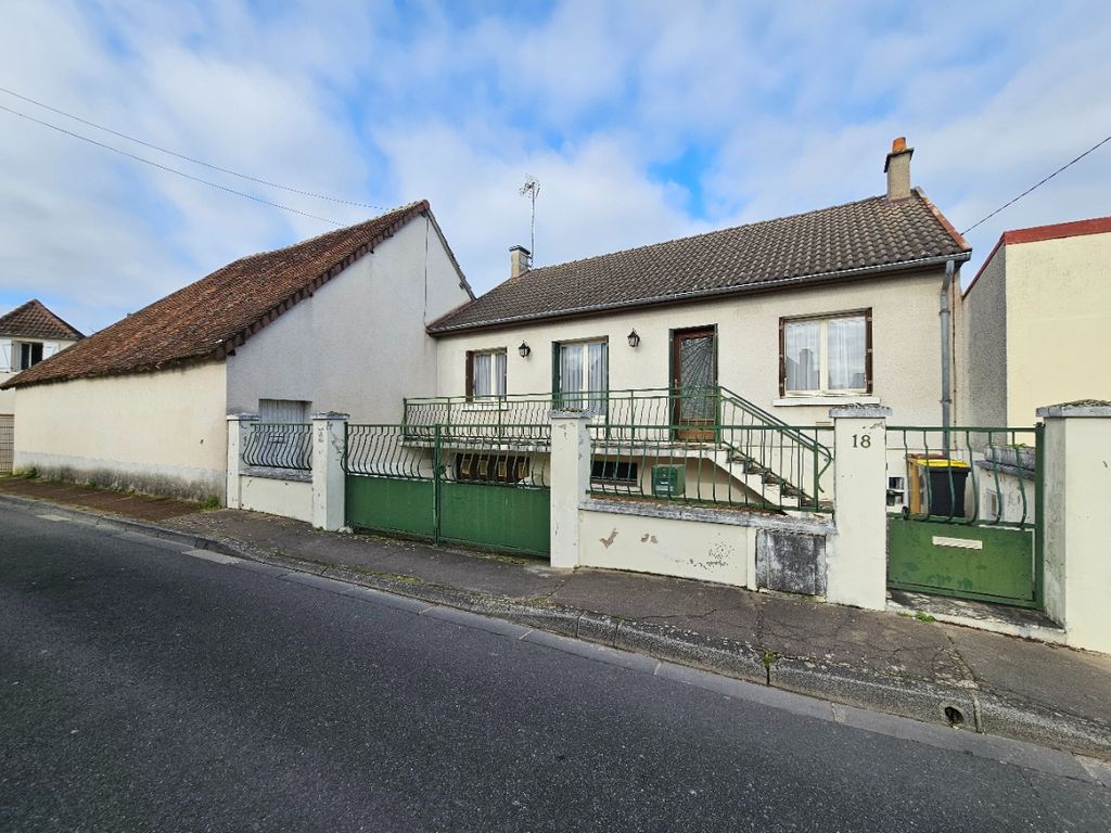 Achat maison à vendre 2 chambres 82 m² - Romorantin-Lanthenay