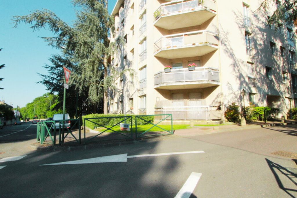 Achat appartement à vendre 2 pièces 59 m² - La Celle-Saint-Cloud