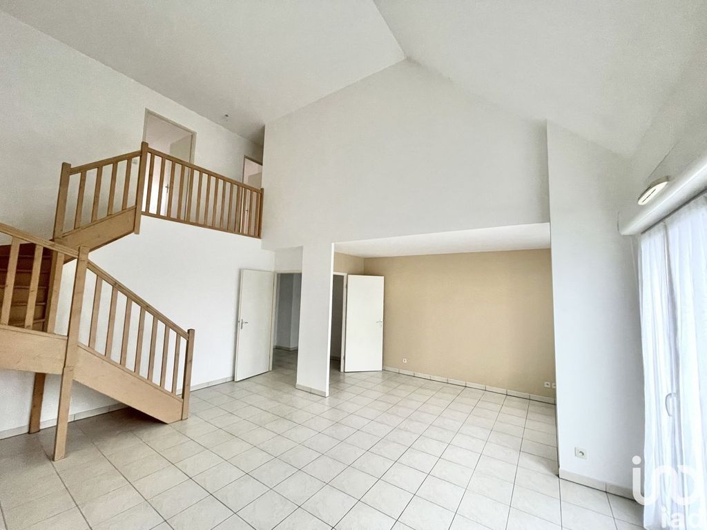 Achat duplex à vendre 5 pièces 98 m² - Lieusaint