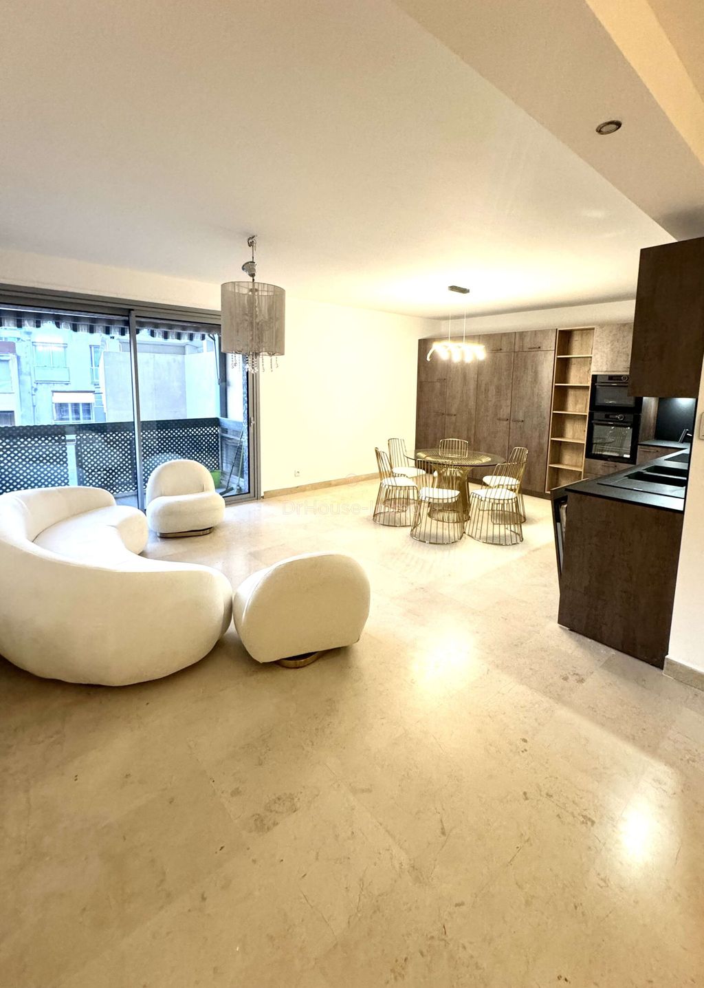 Achat appartement à vendre 4 pièces 117 m² - Marseille 8ème arrondissement