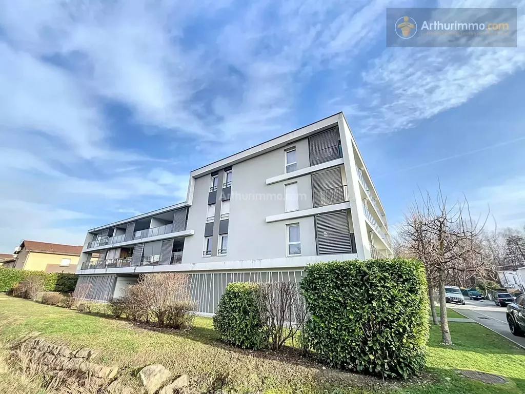 Achat appartement à vendre 3 pièces 62 m² - Bourgoin-Jallieu