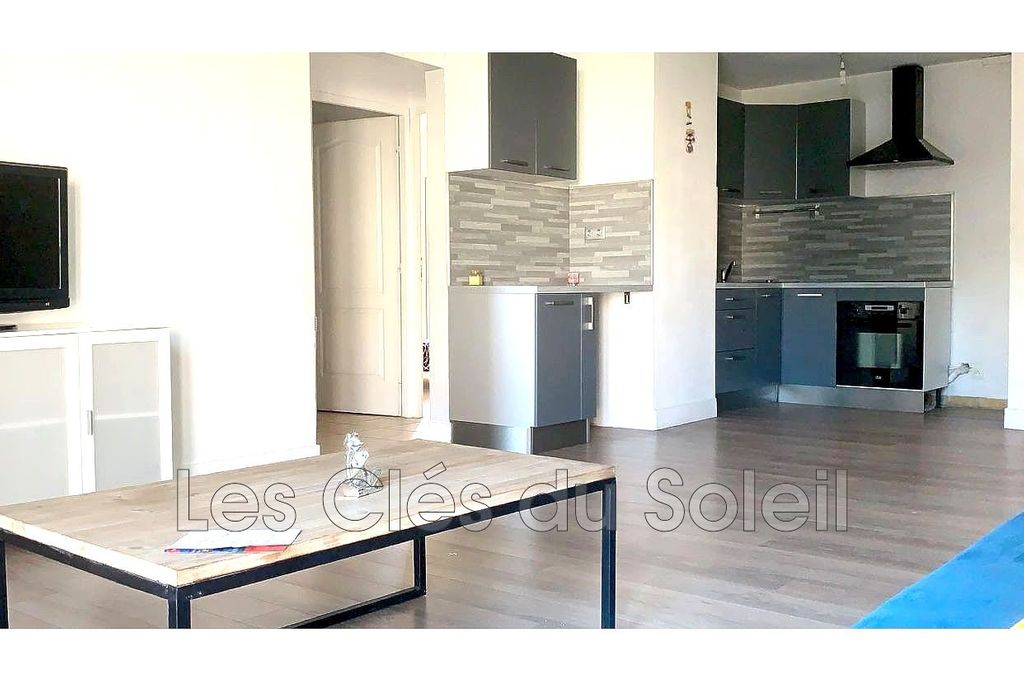 Achat appartement à vendre 3 pièces 74 m² - Le Castellet