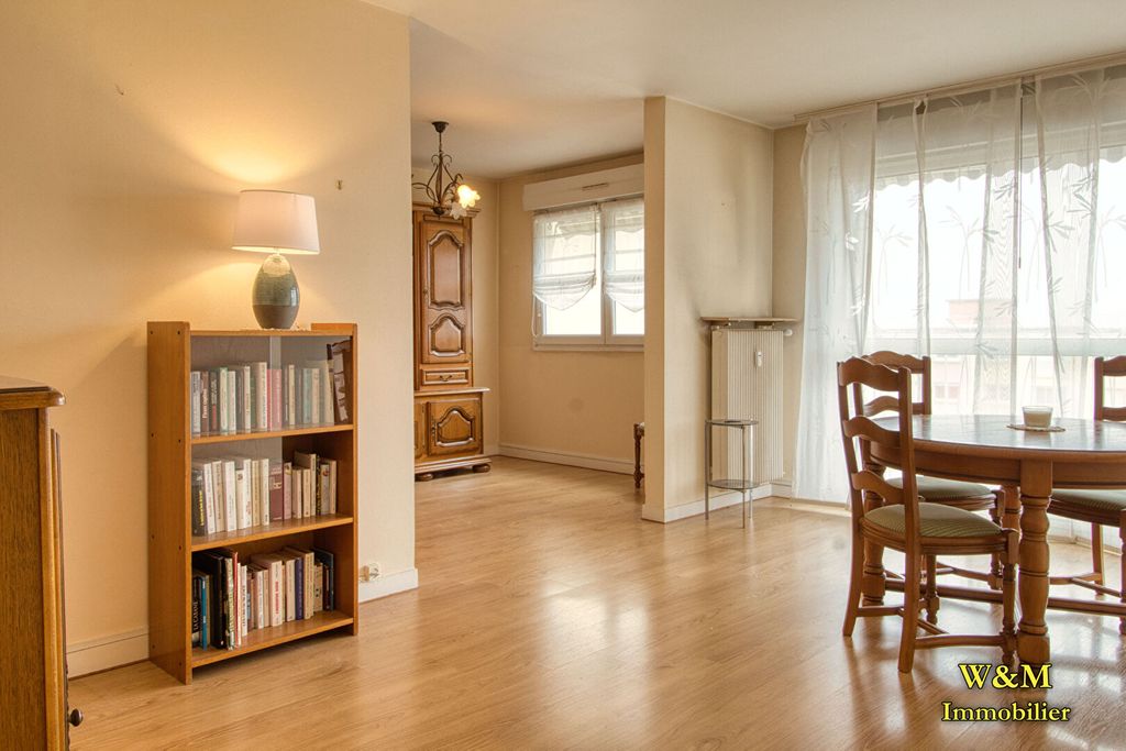 Achat appartement à vendre 4 pièces 77 m² - Saint-Pierre-du-Perray