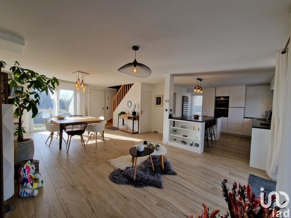 Achat maison à vendre 5 chambres 152 m² - Chevaigné