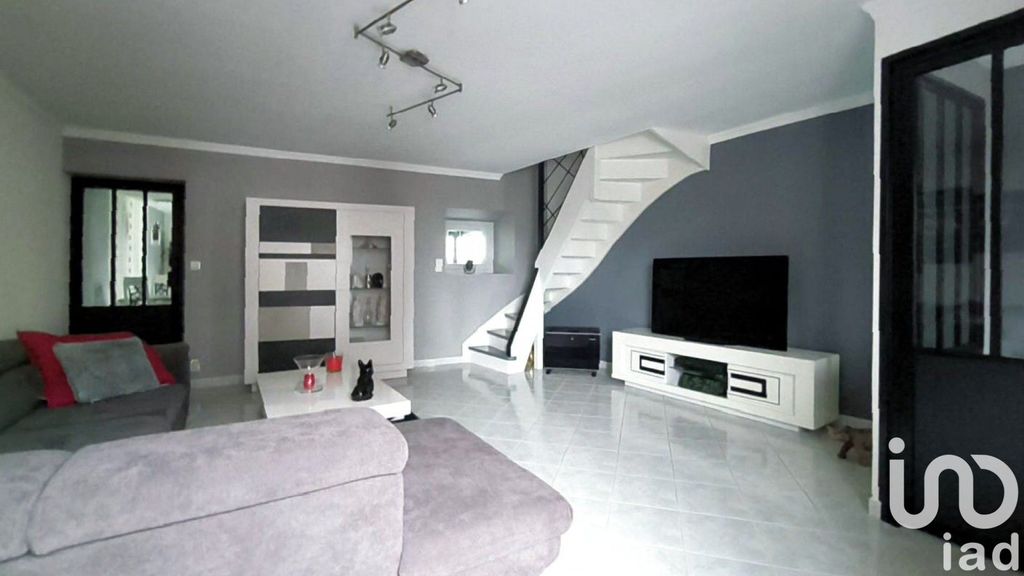 Achat maison à vendre 3 chambres 105 m² - Lengronne