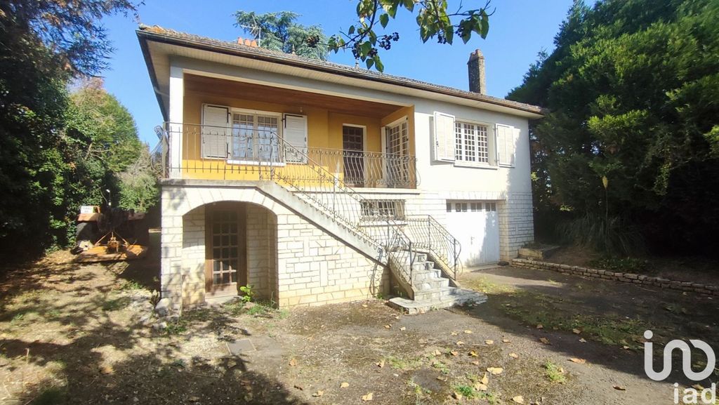 Achat maison à vendre 3 chambres 116 m² - Usson-du-Poitou
