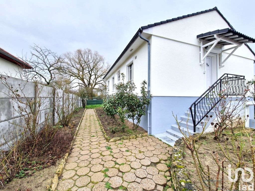 Achat maison à vendre 4 chambres 110 m² - Orléans