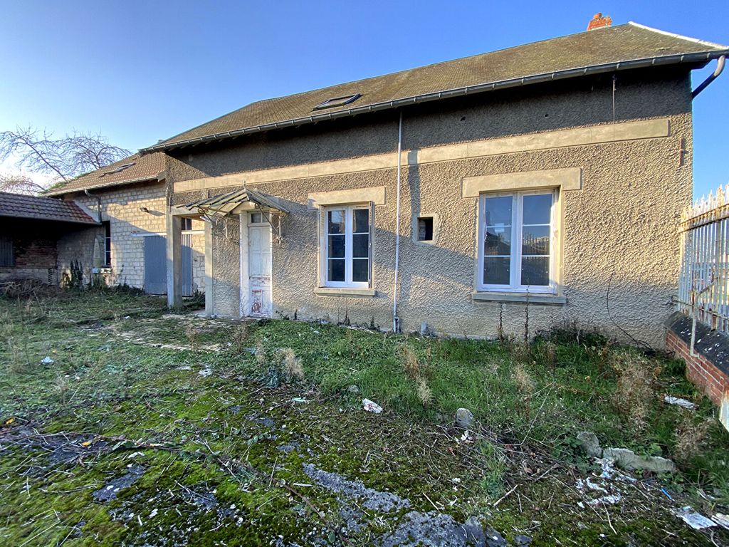 Achat maison à vendre 1 chambre 145 m² - Trosly-Loire