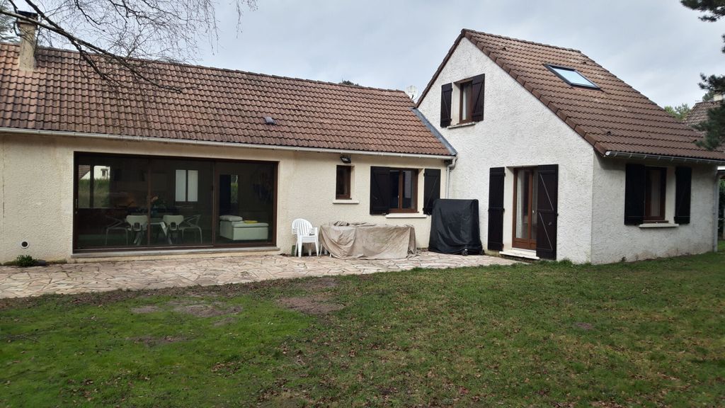 Achat maison à vendre 4 chambres 122 m² - Poigny-la-Forêt
