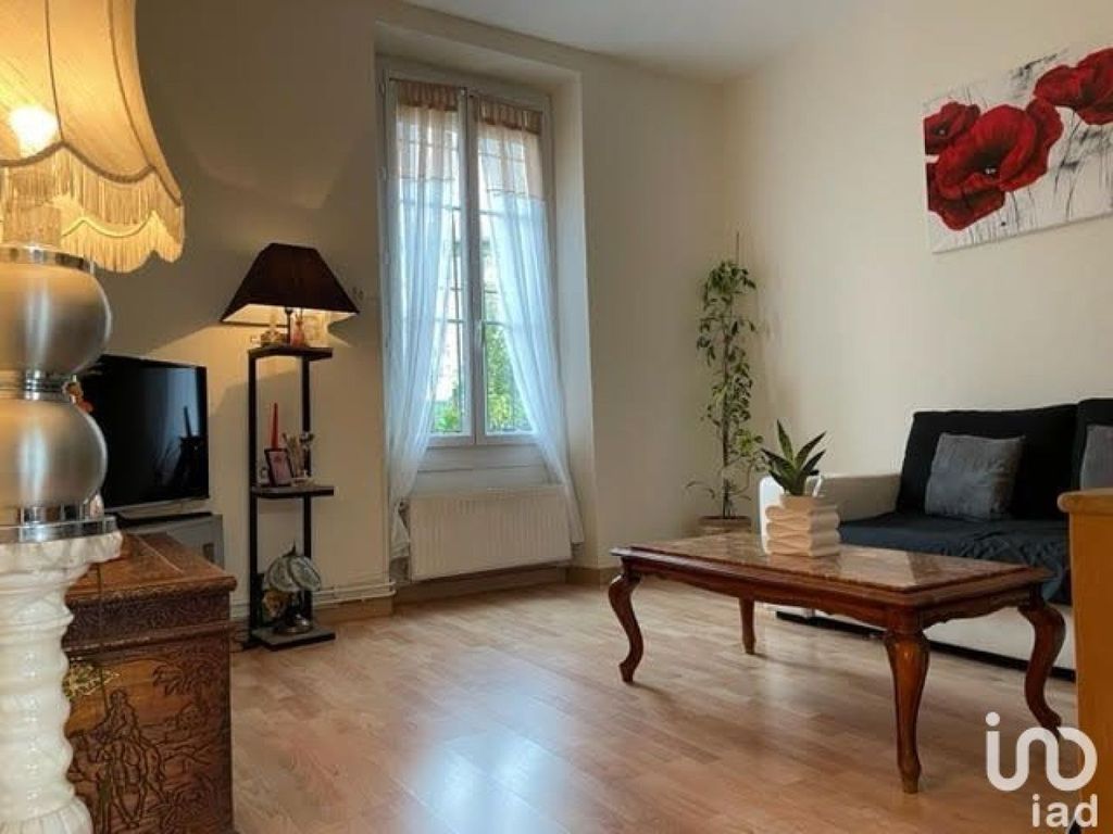 Achat appartement à vendre 3 pièces 55 m² - Corbeil-Essonnes