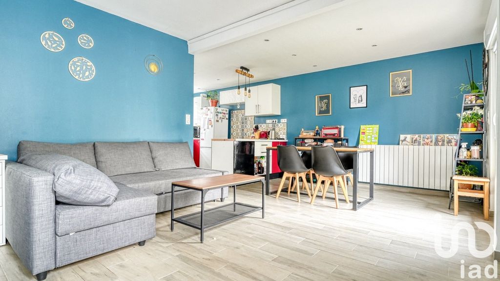 Achat maison à vendre 3 chambres 81 m² - Bouffémont