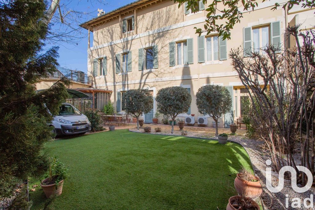 Achat maison à vendre 3 chambres 231 m² - Avignon