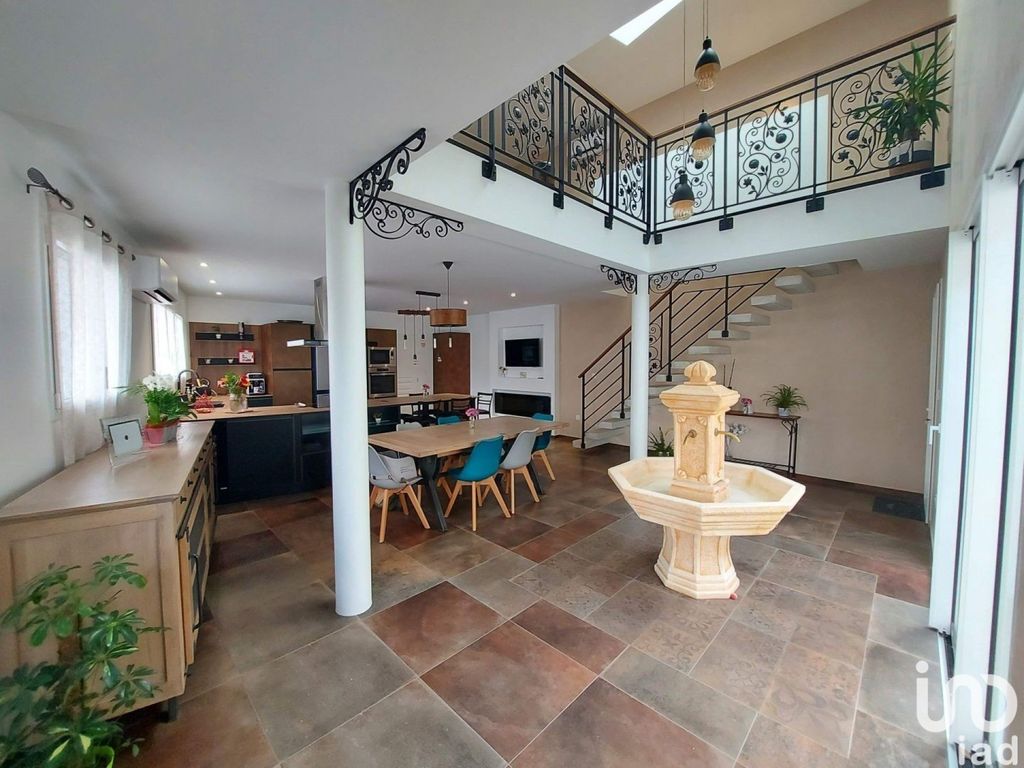 Achat maison à vendre 5 chambres 212 m² - Les Sables-d'Olonne