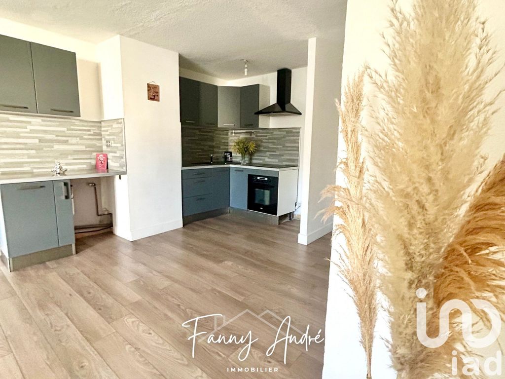 Achat appartement à vendre 3 pièces 74 m² - Le Castellet