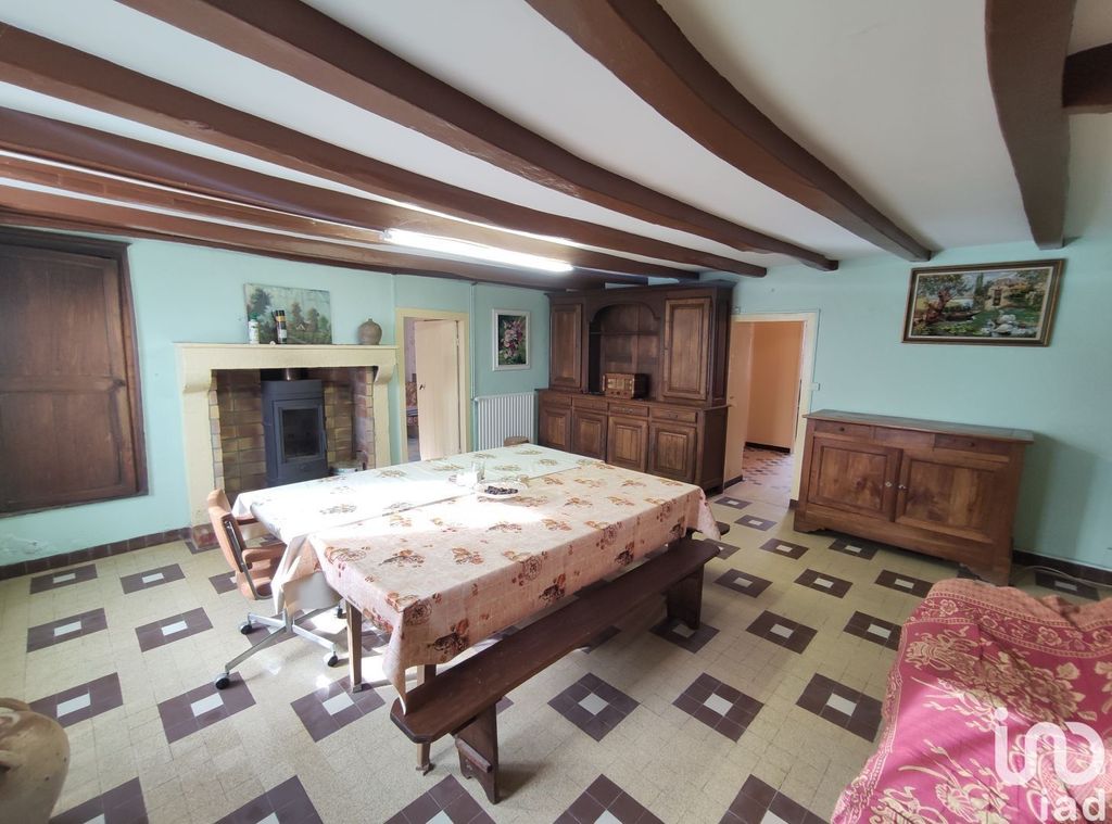 Achat maison à vendre 4 chambres 150 m² - Lussac-les-Châteaux