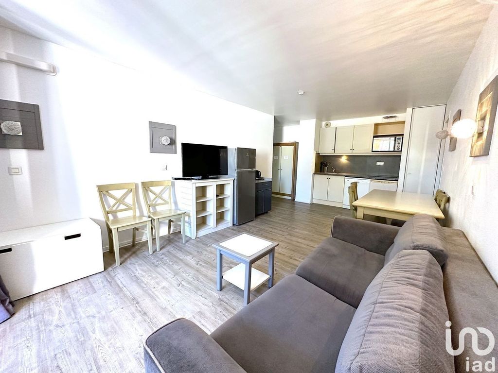 Achat appartement à vendre 3 pièces 56 m² - Saint-Raphaël
