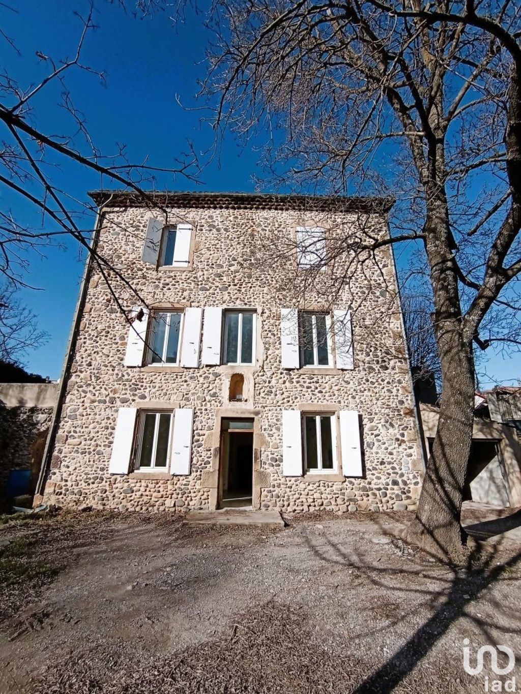 Achat maison à vendre 7 chambres 182 m² - Saint-Julien-en-Saint-Alban