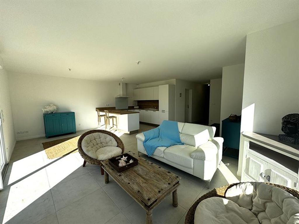 Achat maison à vendre 3 chambres 93 m² - Saint-Sulpice-de-Royan