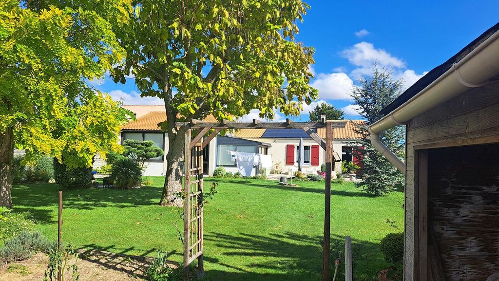 Achat maison à vendre 4 chambres 116 m² - Saint-Ouen-d'Aunis