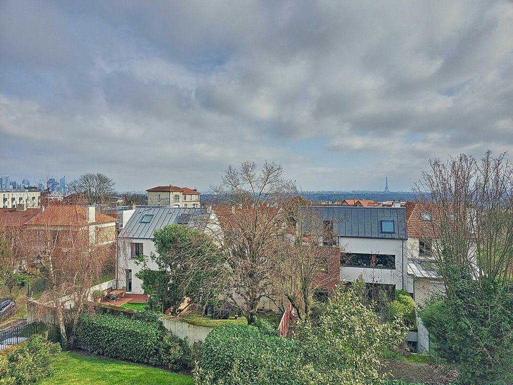 Achat appartement à vendre 4 pièces 87 m² - Suresnes