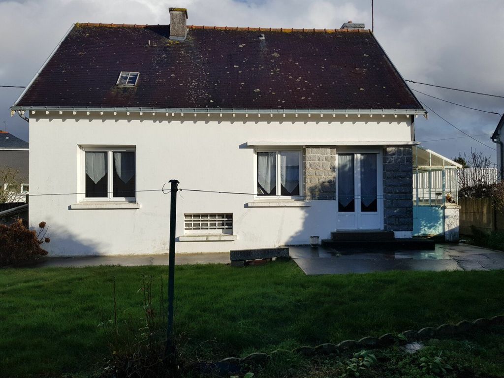 Achat maison à vendre 3 chambres 115 m² - Guingamp