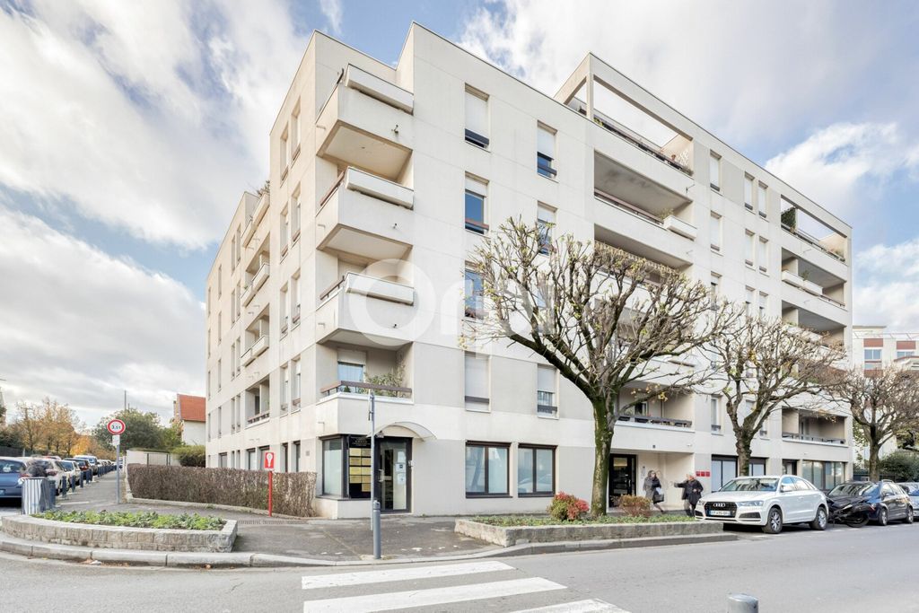 Achat appartement à vendre 3 pièces 77 m² - Villemomble