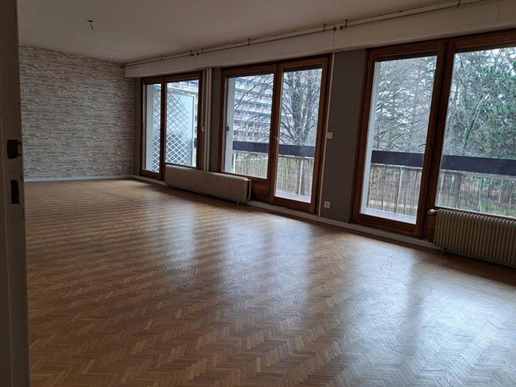 Achat appartement à vendre 4 pièces 103 m² - Saint-Égrève