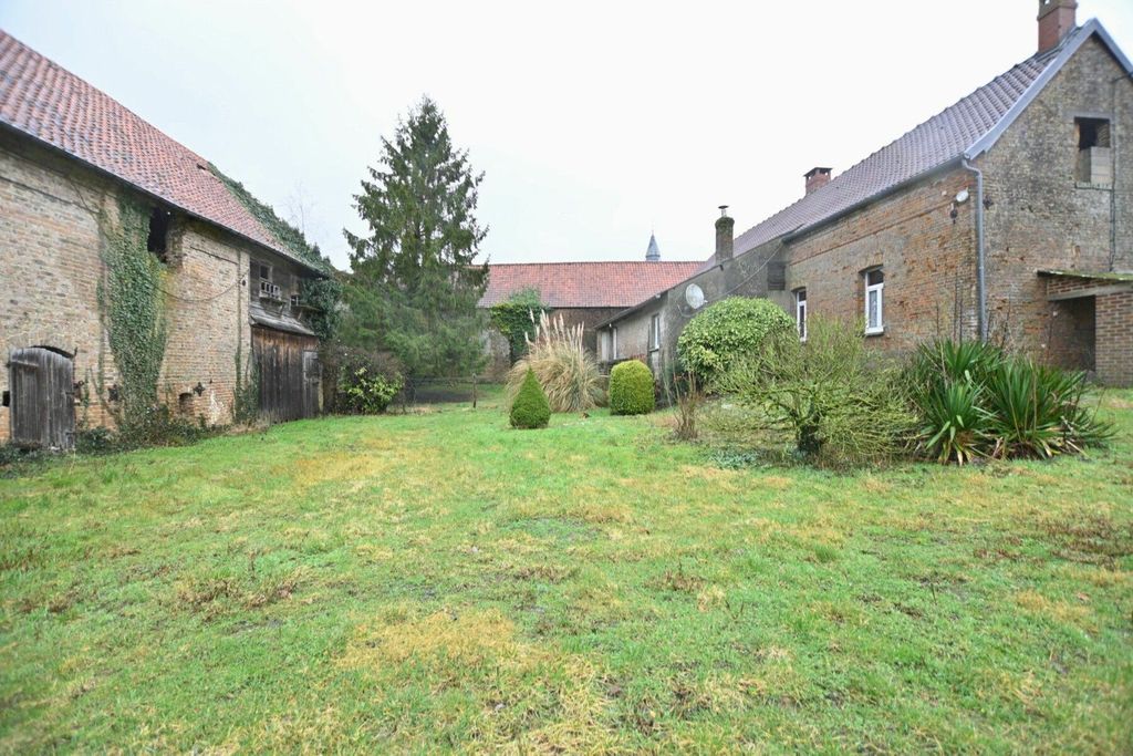 Achat maison à vendre 1 chambre 110 m² - Gennes-Ivergny