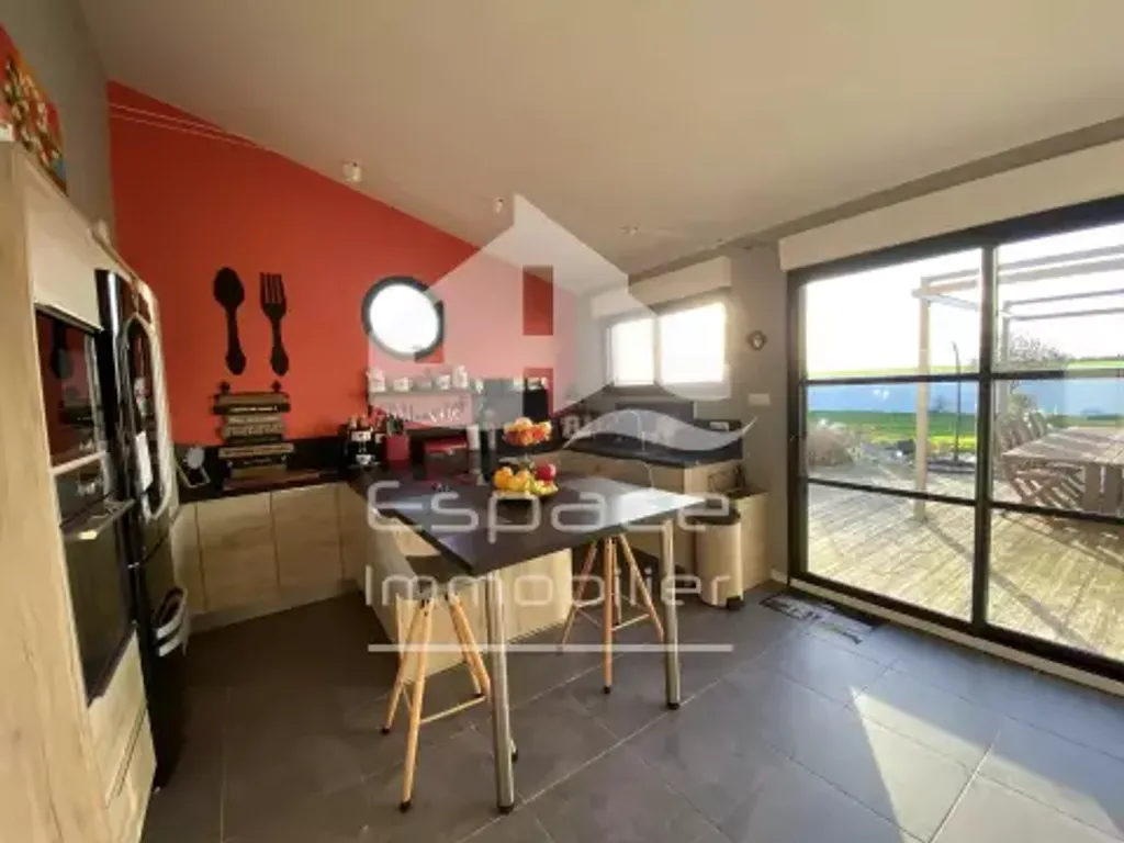 Achat maison à vendre 3 chambres 116 m² - La Rochelle