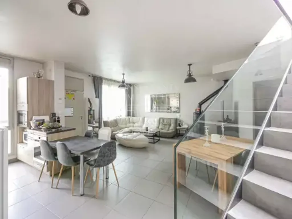 Achat loft à vendre 5 pièces 92 m² - Suresnes