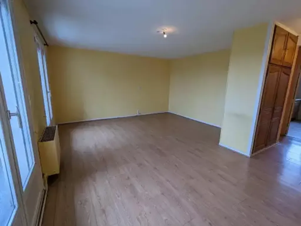 Achat appartement à vendre 5 pièces 80 m² - Bourges