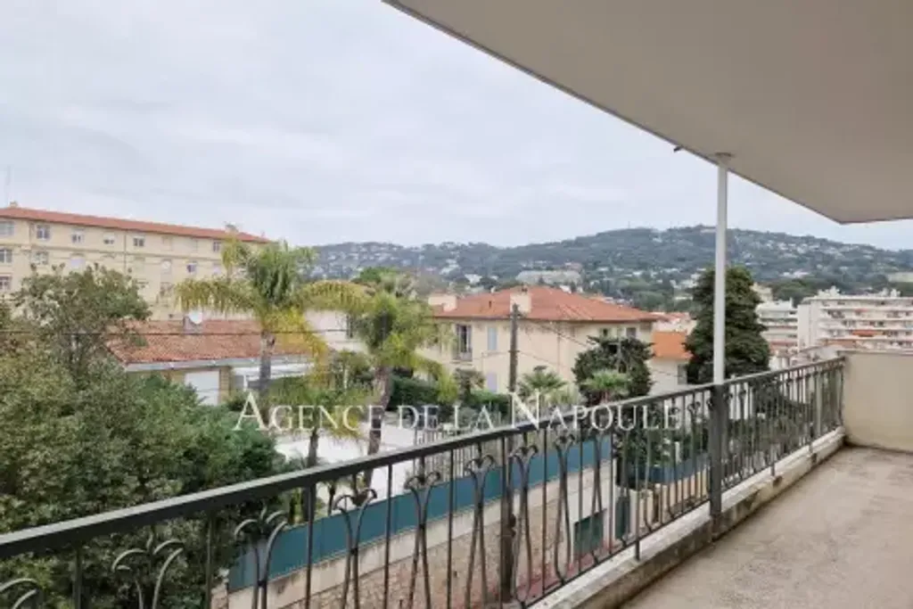 Achat appartement à vendre 4 pièces 86 m² - Cannes