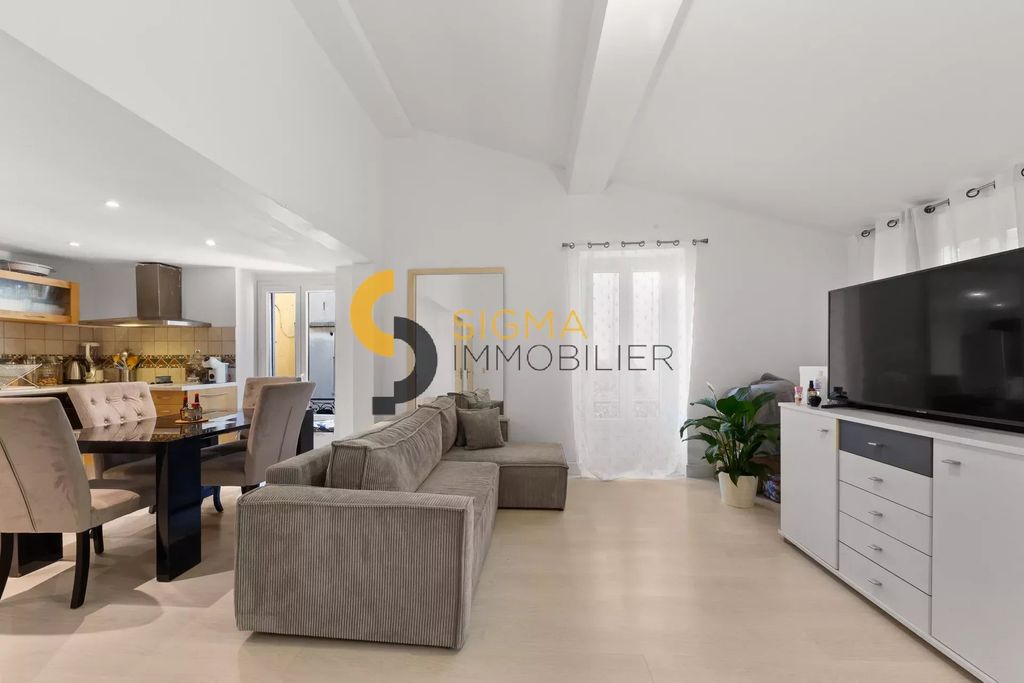 Achat maison à vendre 2 chambres 69 m² - Saint-Laurent-du-Var