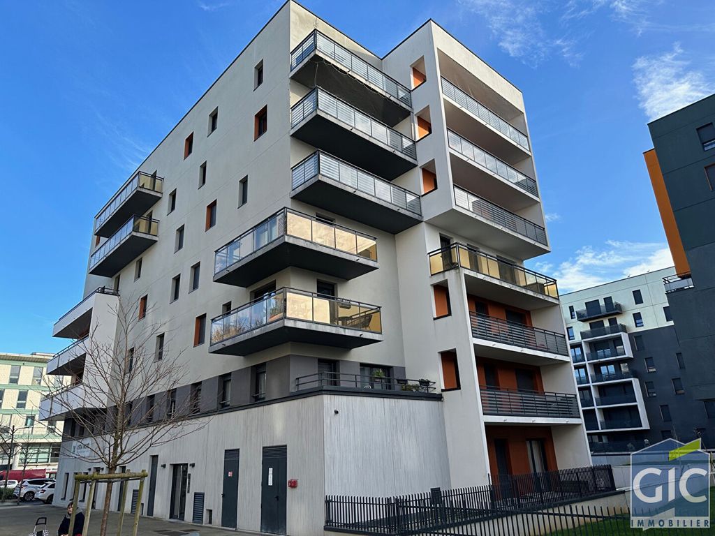 Achat appartement à vendre 3 pièces 69 m² - Hérouville-Saint-Clair