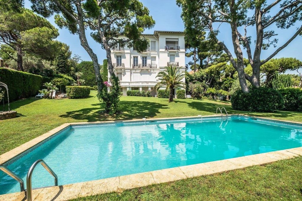 Achat appartement à vendre 3 pièces 88 m² - Saint-Jean-Cap-Ferrat